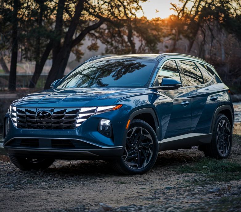 Hyundai-SUV-blue-sitting-in-the-mountains-after-Hyundai-Certified-Collision-Repair-Precision-Body-and-Paint